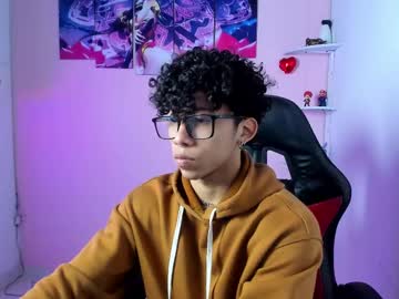akazaboy - Watch Unlimited Free Male Cams