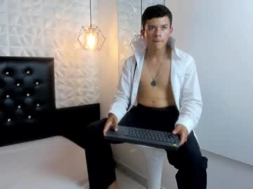 andyfame11 - Watch Unlimited Free Male Cams