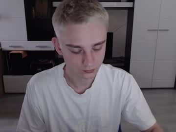 angryzan - Watch Unlimited Free Male Cams