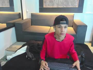 anyelo_sexyhot - Watch Unlimited Free Male Cams