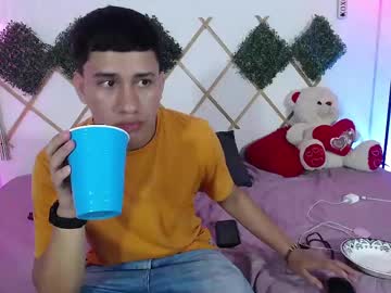 caramel_shot - Live Performer