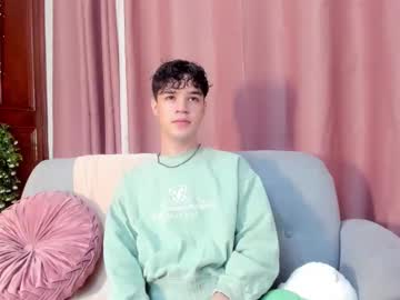 itzshio - Free Live Cam Boys Online