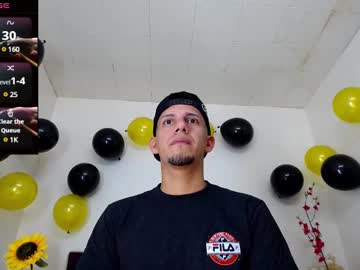 kevin__max_ - Watch Unlimited Free Male Cams