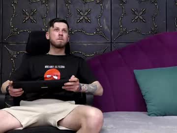 kevinblurr - Watch Unlimited Free Male Cams