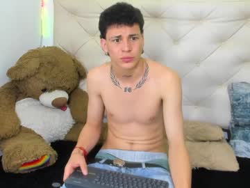 twink_strokes - Watch Unlimited Free Male Cams