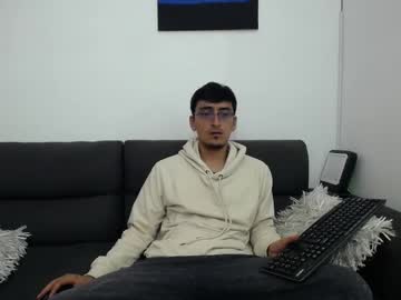 versatileguuy - Watch Unlimited Free Male Cams